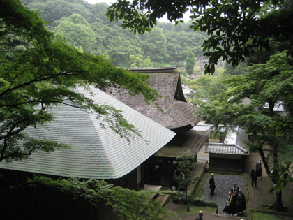 開山堂と舎利殿