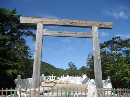 遷宮ご修造のひとつ“宇治橋の架け替え”