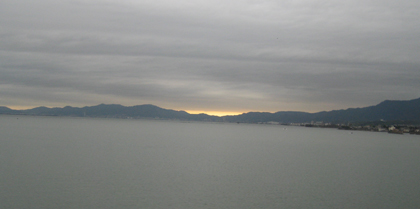 琵琶湖を眺めつつ