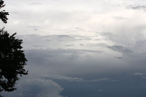 梅雨の空２