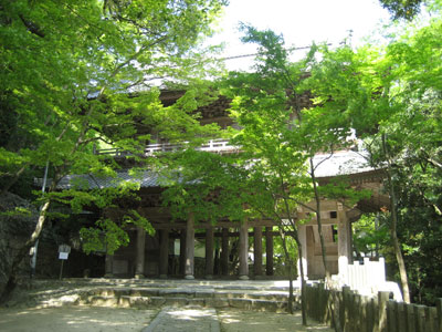 新緑の頃の永源寺山門