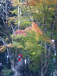 紅葉とお地蔵様